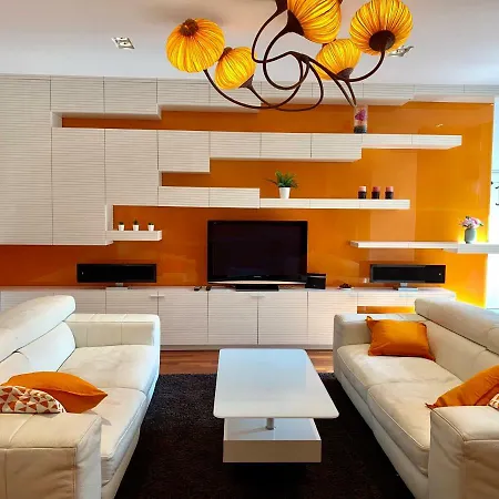 Апартаменты Luxury In The Center Of