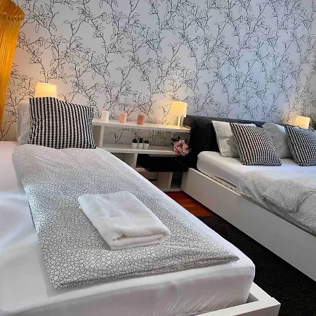 Luxury In The Center Of Апартаменты
