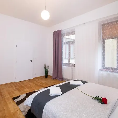 Luxury In The Center Of Прага