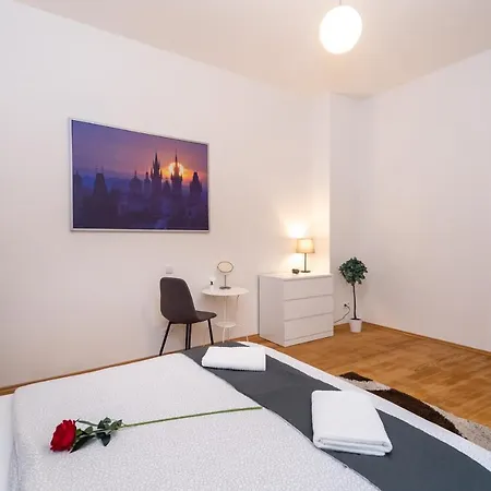 Апартаменты Luxury In The Center Of *